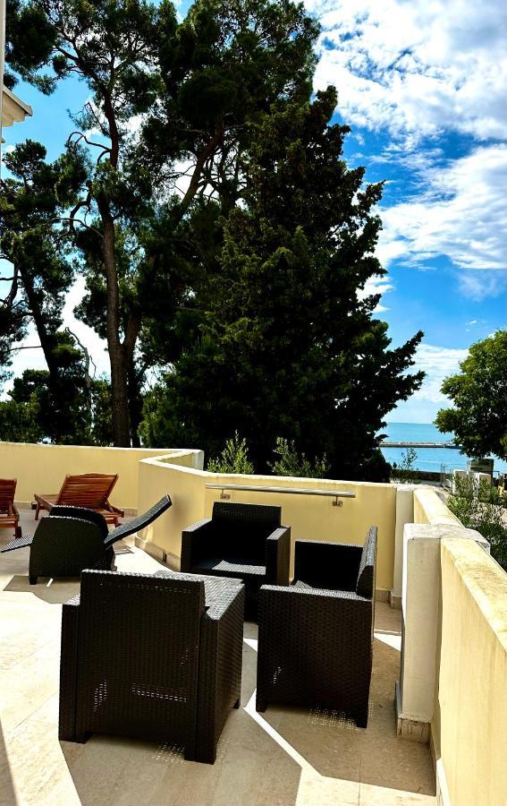 Aria Deluxe Superior 5 Star Apartment, Your Piece Of Heaven By The Sea & Park, With Sea & Park View Novigrad Istria エクステリア 写真